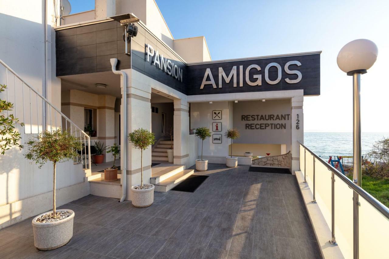 Hotel Pansion Amigos Podstrana Zewnętrze zdjęcie